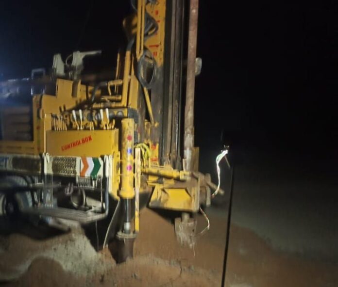 borewell machine in sambhar lake